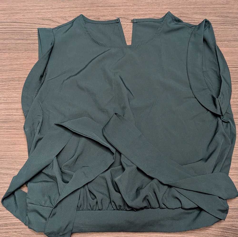 SHEIN Dark Green Sleeveless Tank Top